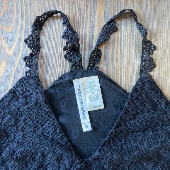 Forgotten Grace V-Neck Floral Lace Tank Top - Picture 3 of 5